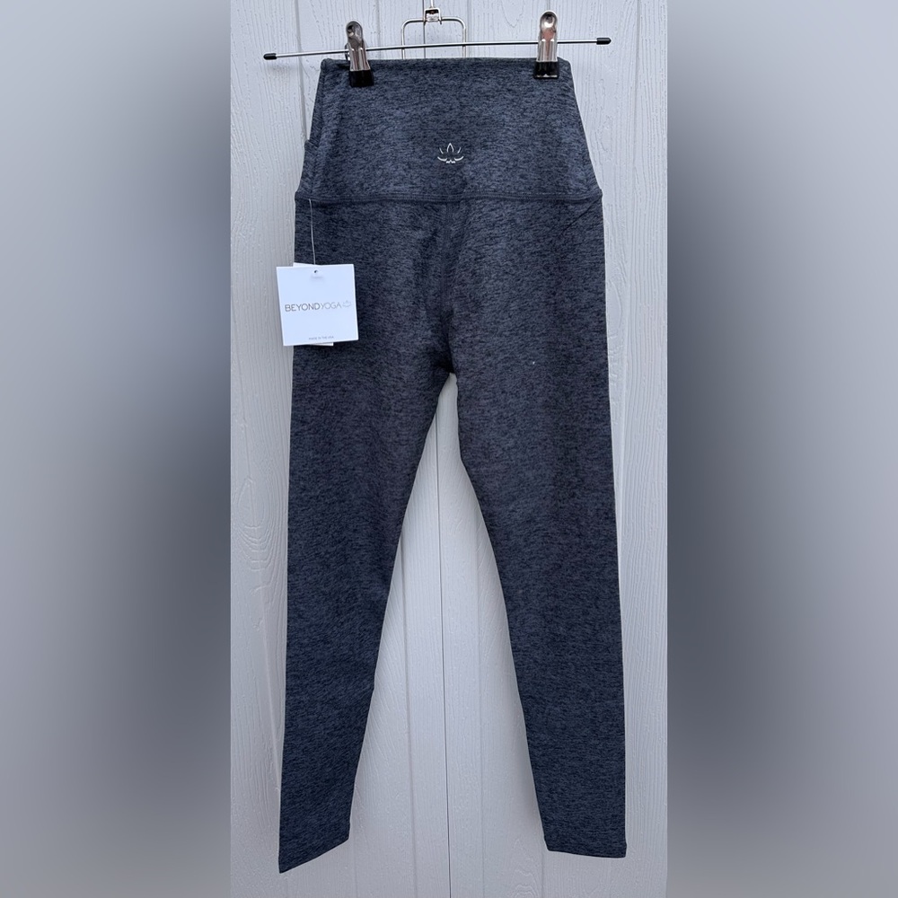 Beyond Yoga High-Rise Heathered Charcoal Leggings